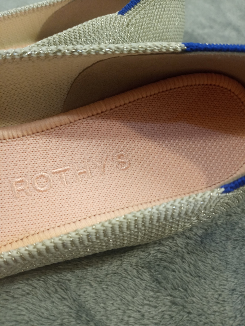 Rothy's Diamond Metallic Point Sparkle Pointed Toe Flat- Gold and Cream Size 7.5 - Picture 6 of 11